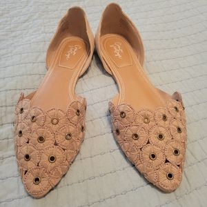EUC Crown Vintage Beige D'Orsay Flats Size 8